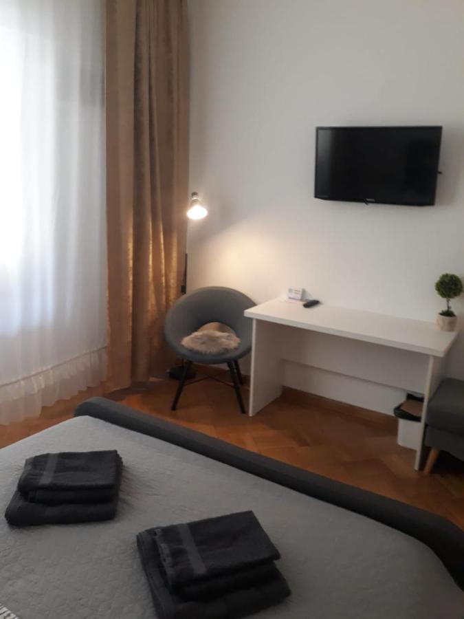 Nice Studio In Old Town Bucharest Exterior photo